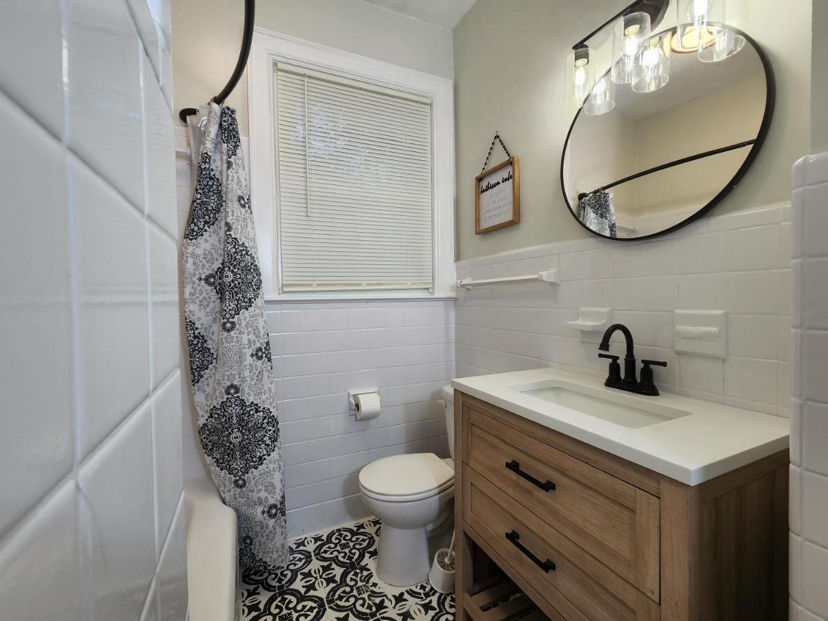 Spacious Centrally Located 3 Bed 2 Bath - Sleeps 8 Montgomery Buitenkant foto