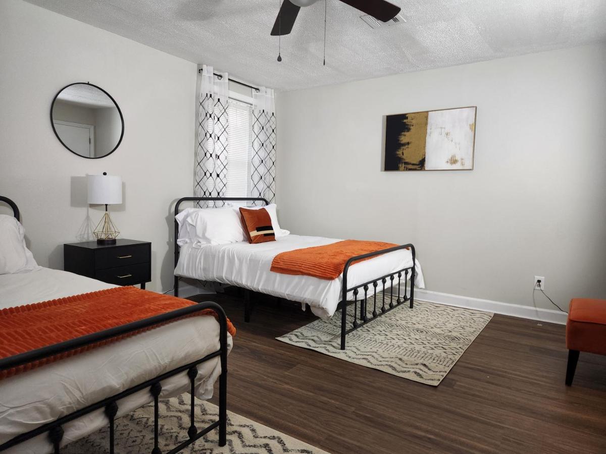 Spacious Centrally Located 3 Bed 2 Bath - Sleeps 8 Montgomery Buitenkant foto